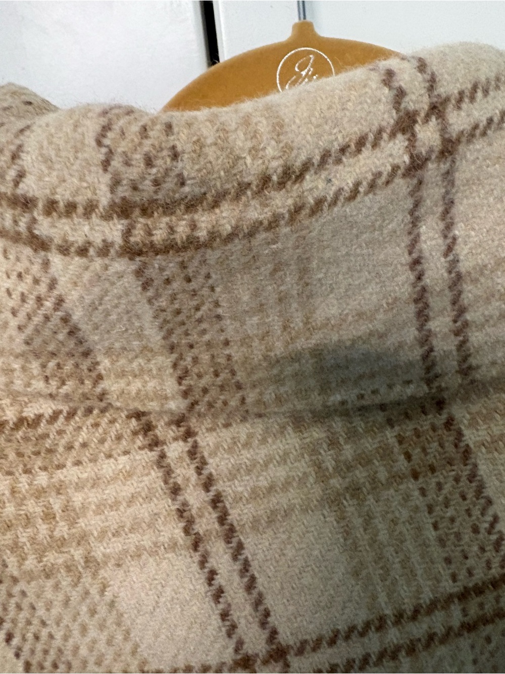 Vintage Lauren Ralph Lauren Made in Italy Plaid Lambswool Leather Buckle Cape - Picture 5 of 6
